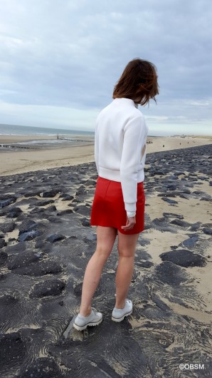 Roter Mini mit weißen Neoprenblouson | Style my Fashion