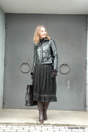 Parisian Elegance - Vintage Lace & Lacklederjacke